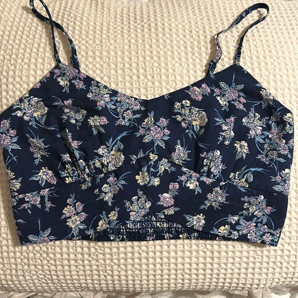 B.O.G. Collection Blue Floral Crop Top M - Picture 1 of 6